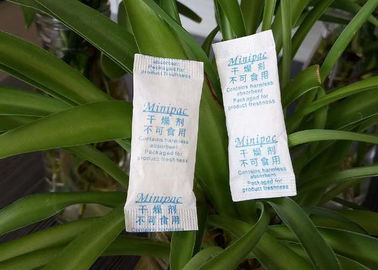 ประเทศจีน Absorber ความชื้น Desiccant ซิลิกาเจล 2 ~ 5mm รูปร่างลูกไม่มีกลิ่น ผู้ผลิต